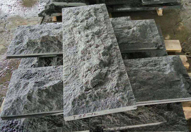 芝麻黑花崗巖荒料價格(圖3)
