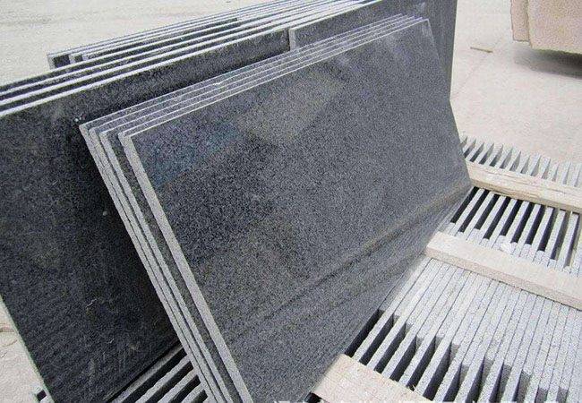 動手DIY，輕松將仿石材生態地鋪石PC磚鋪就房屋美景(圖2)