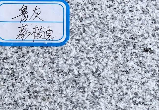 珍貴紋理設(shè)計：如何將黃銹石用于建筑裝飾中？(圖2)