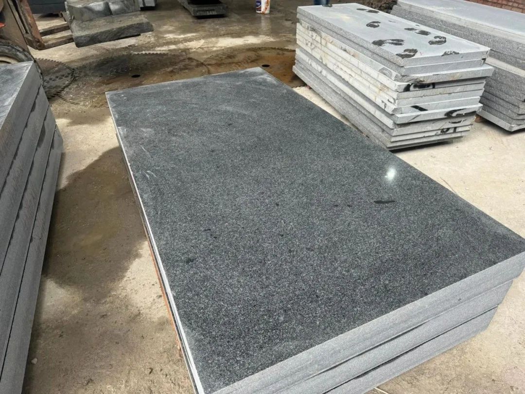 3公分厚300×600石材：芝麻黑、芝麻灰、芝麻白花崗巖種類(lèi)及價(jià)格(圖6)