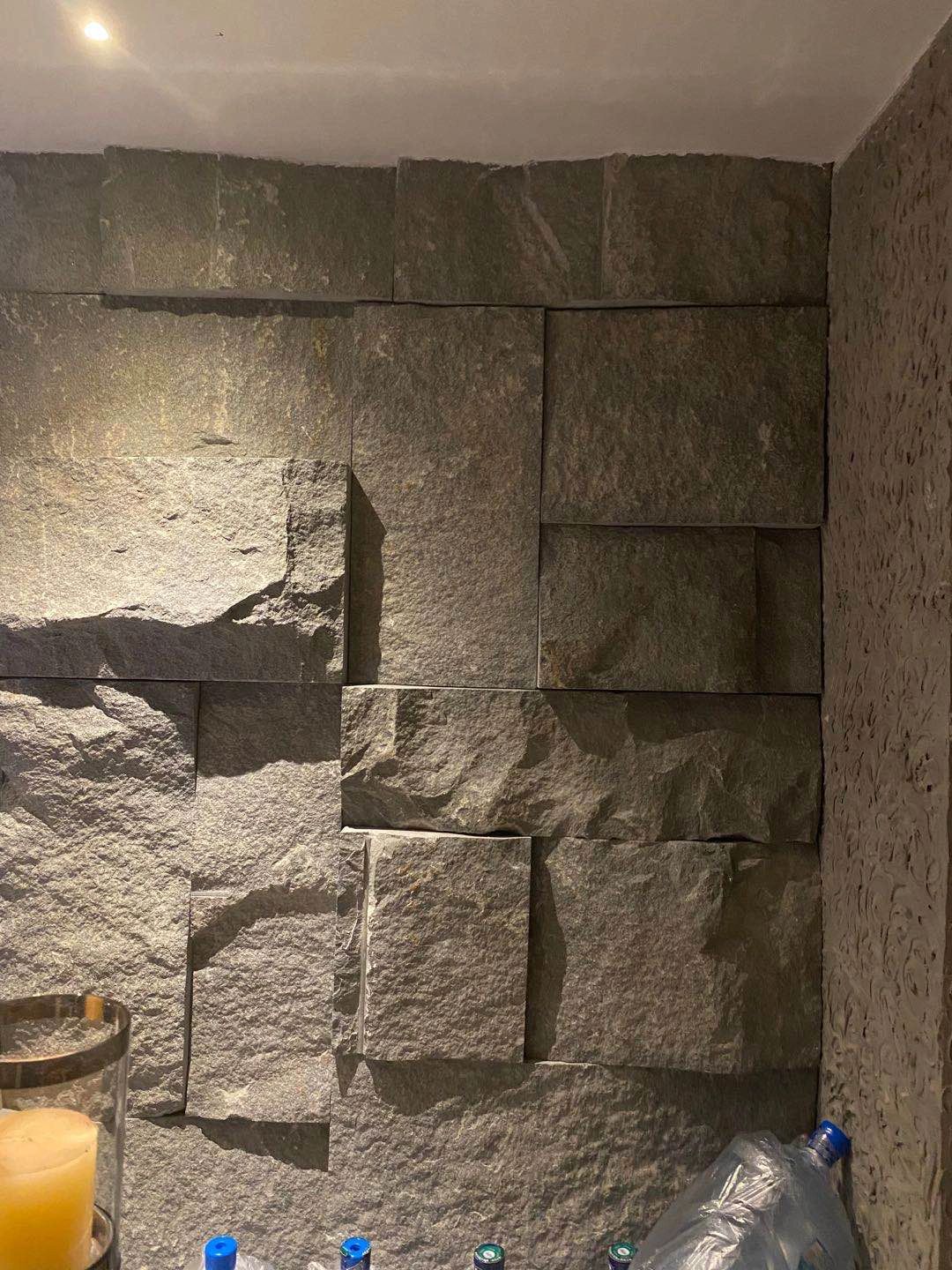 中國黑石材自然面景墻