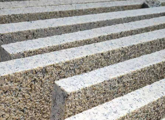 黃銹石光面外墻干掛安裝要求和對應(yīng)廠家價格區(qū)間參考