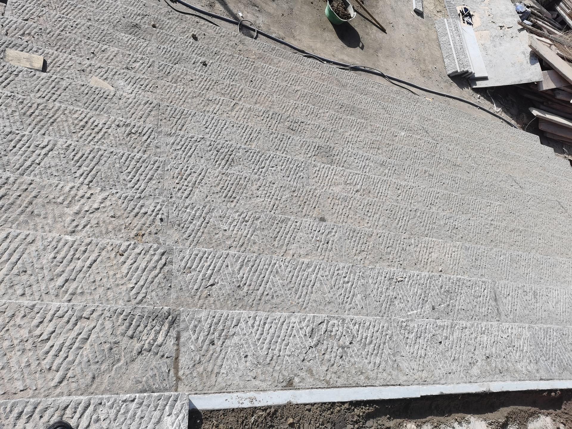 老石板石材價格與安裝難度