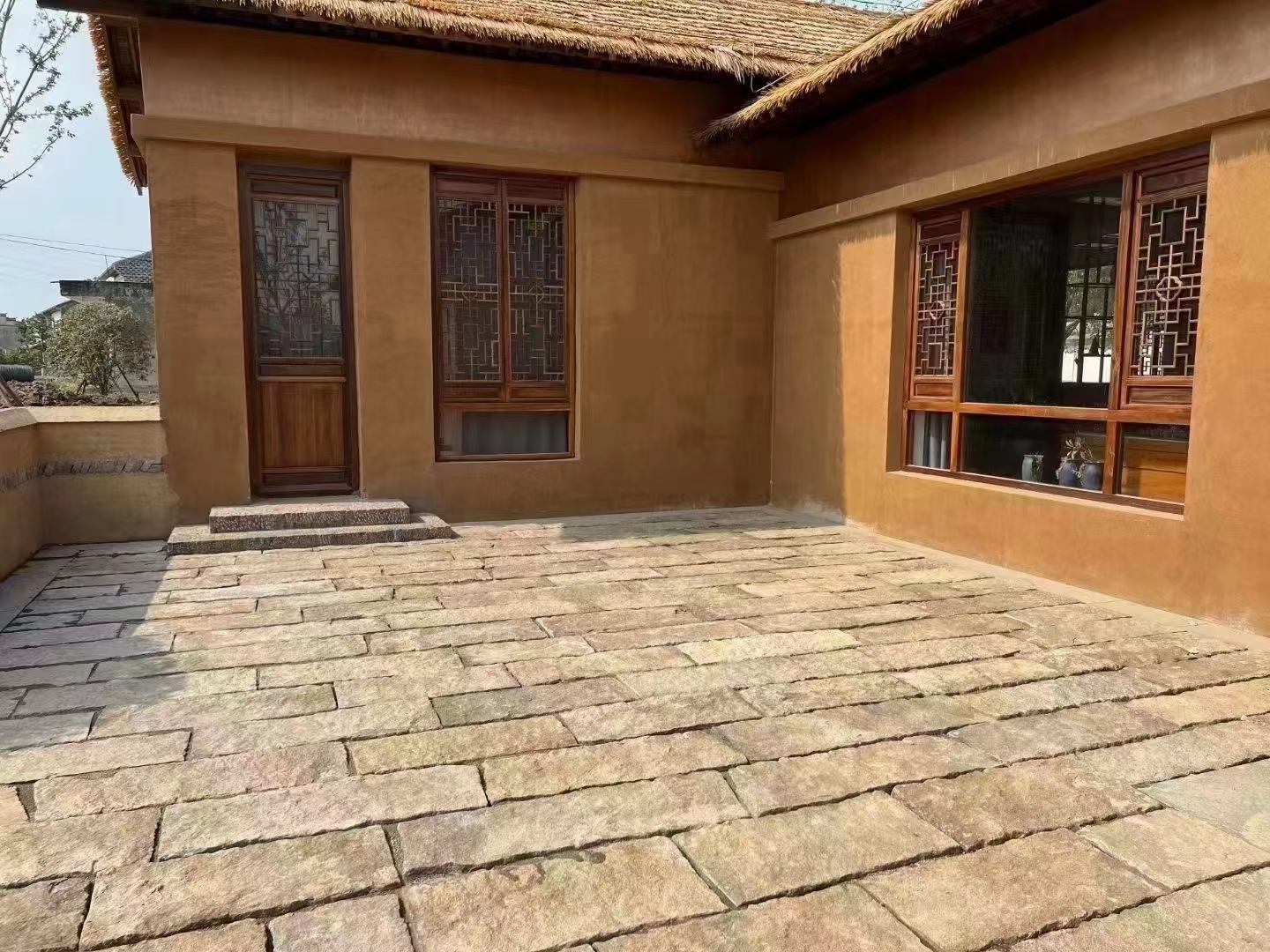 老石板生產廠家提供做舊石材庭院鋪裝