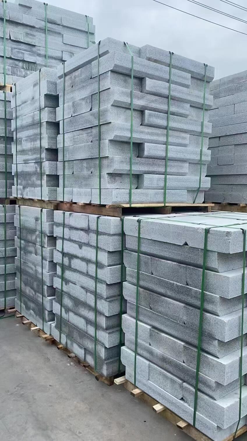 山東芝麻灰路沿石多少錢一立方