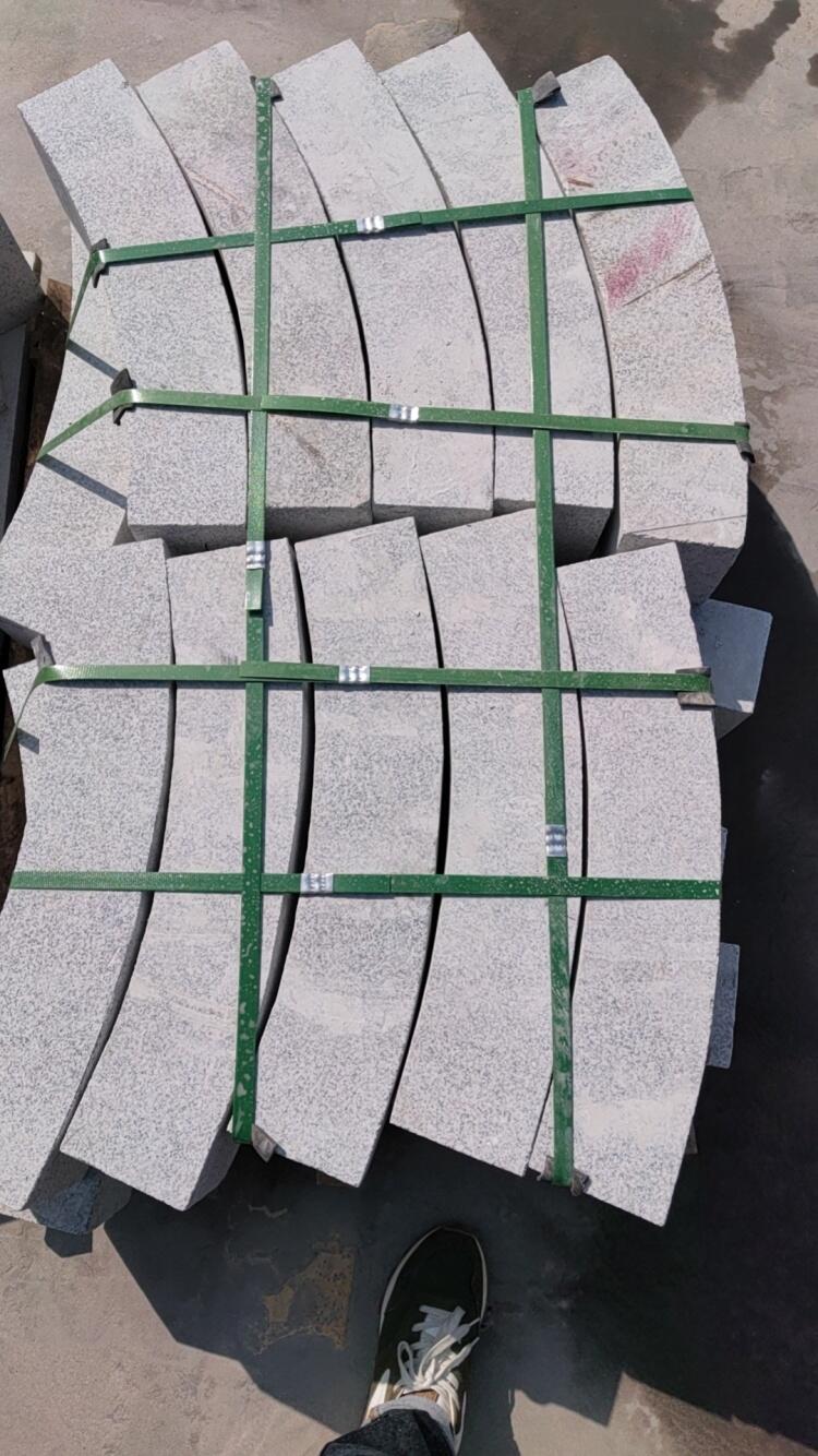護(hù)坡石廠家常用塊石用于壘墻建設(shè)