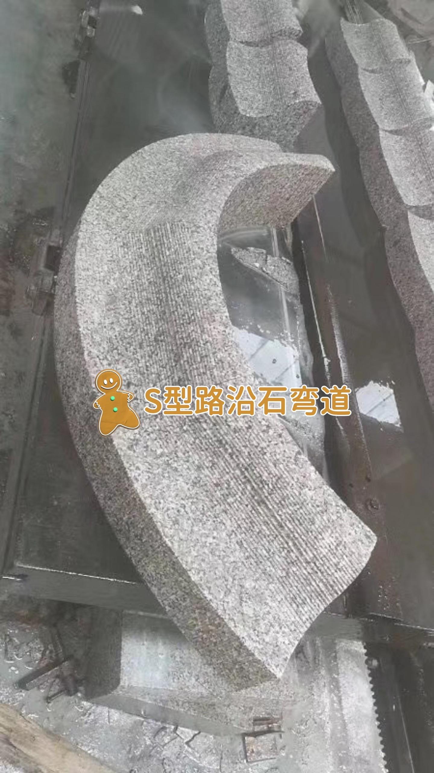 護(hù)坡石廠家支持定制壘墻塊石尺寸