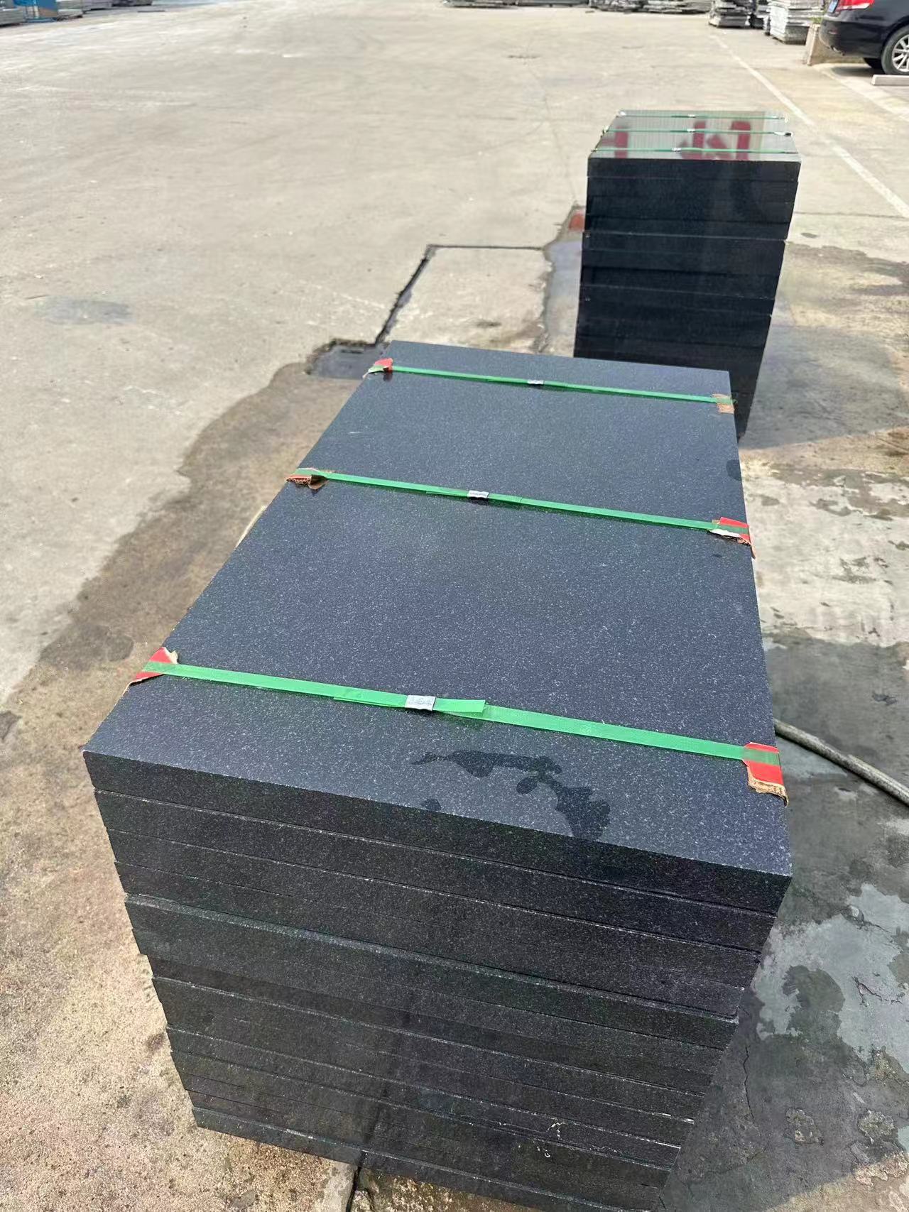 墓碑石材加工廠家（黑金沙、章丘黑、安哥拉黑）花崗巖