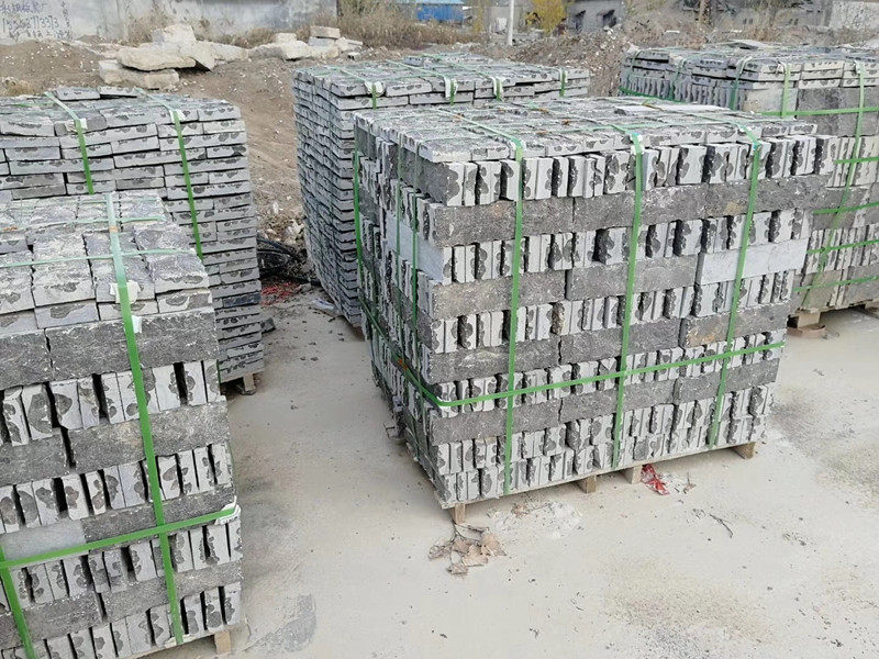 青石板多少錢一平方依據厚度30mm至100mm區間對應單價參考