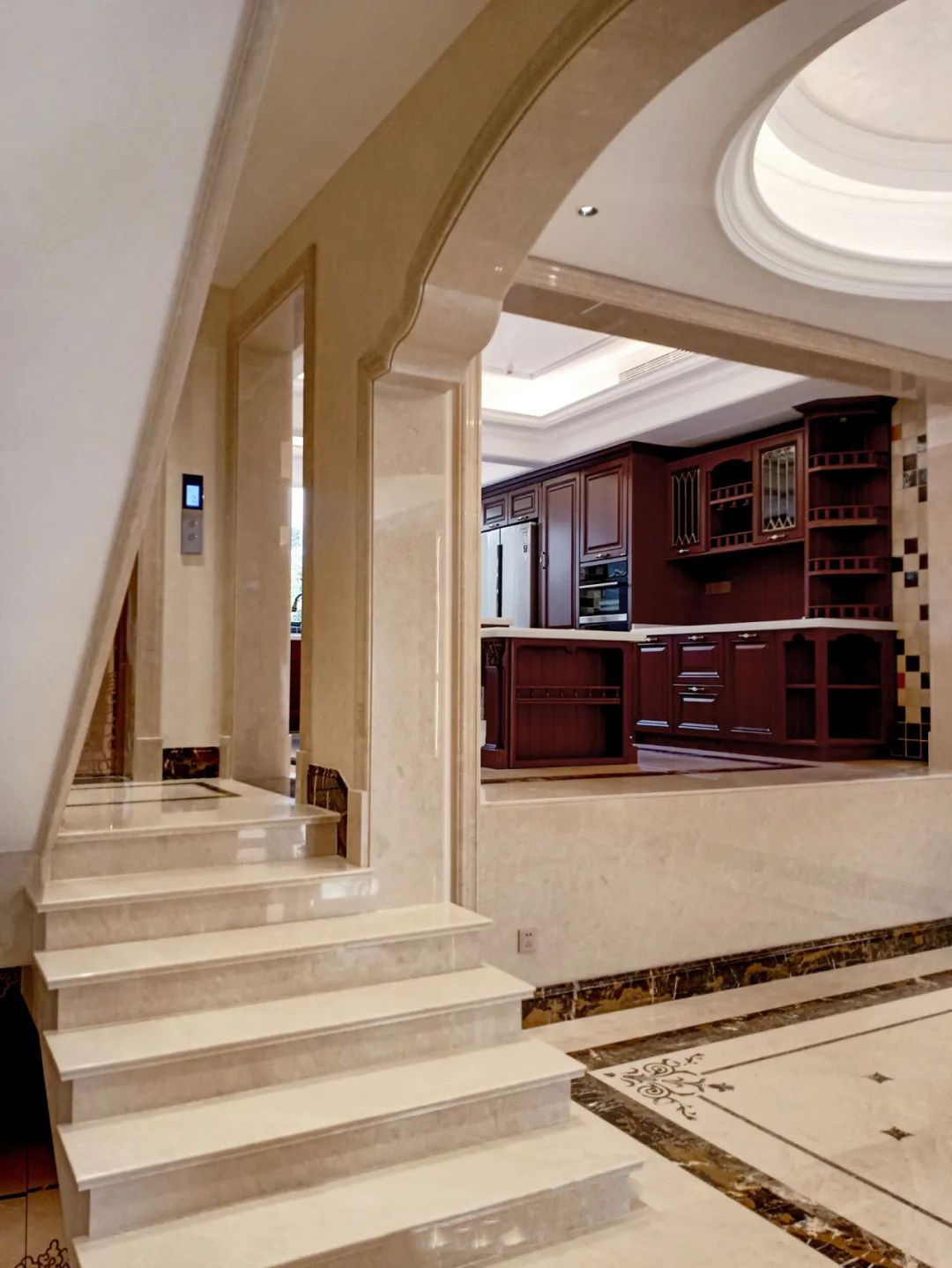 臺階石立板加工規格面層及注意事項