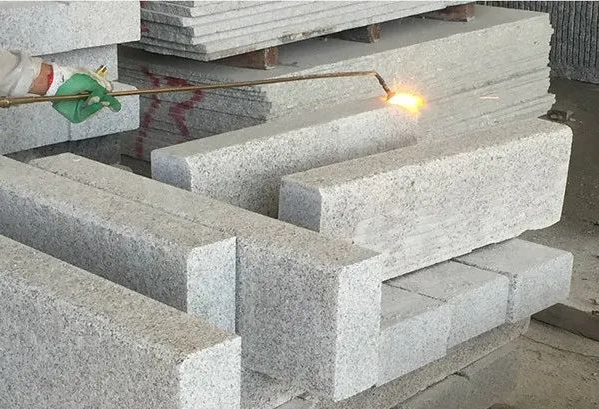 路沿石天然石材廠家珍珠花石材批發生產(圖1)