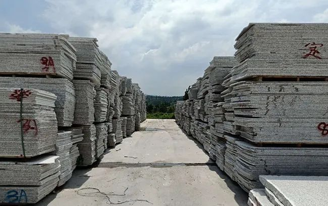 芝麻白花崗巖廠家聯(lián)系方式及芝麻白火燒板路沿石當(dāng)前報(bào)價(jià)(圖5)