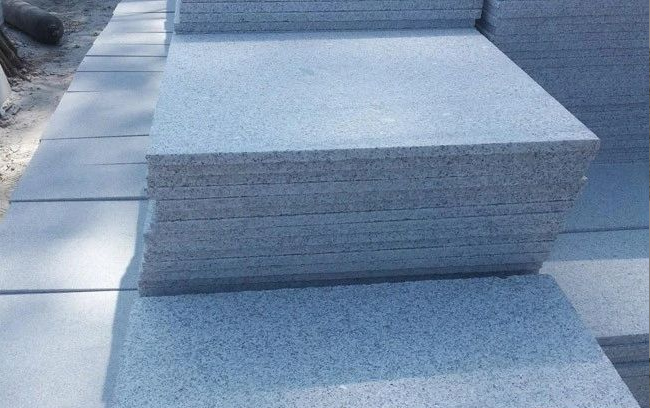 芝麻白花崗巖批發廠家電話及聯系方式