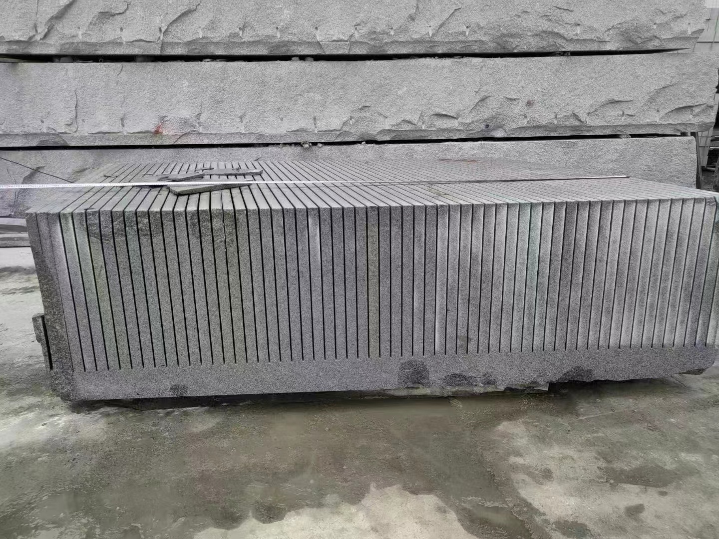 芝麻黑石材價格便宜的產地(圖1)