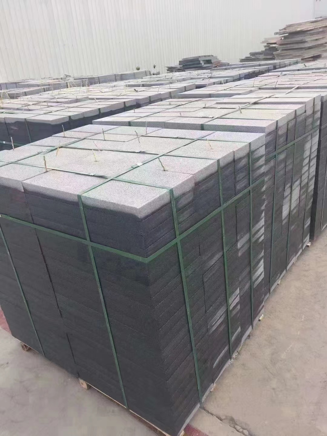 外墻干掛芝麻黑火燒板加工心得