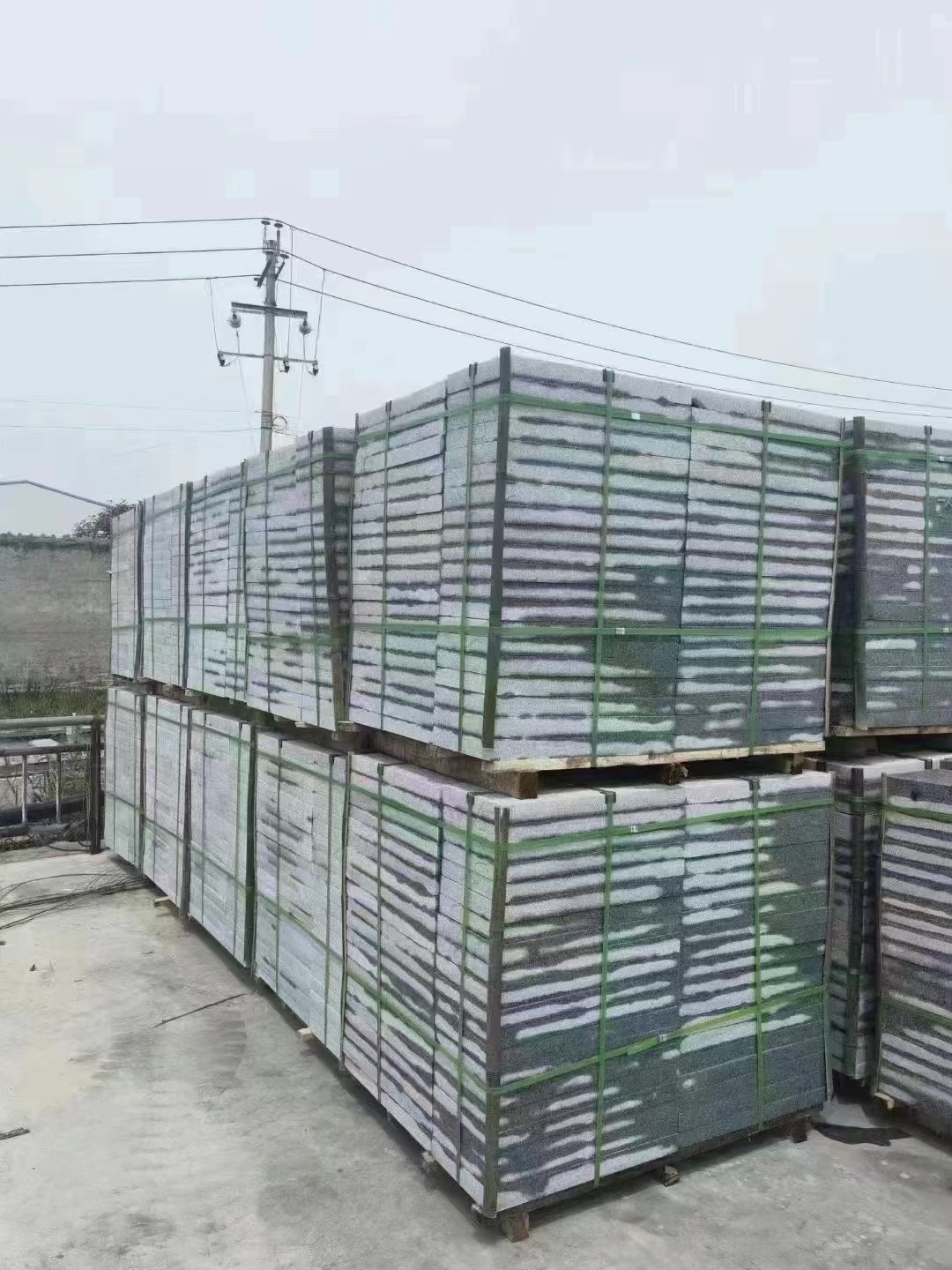 芝麻灰荔枝面花崗巖價(jià)格直銷(xiāo)(圖3)