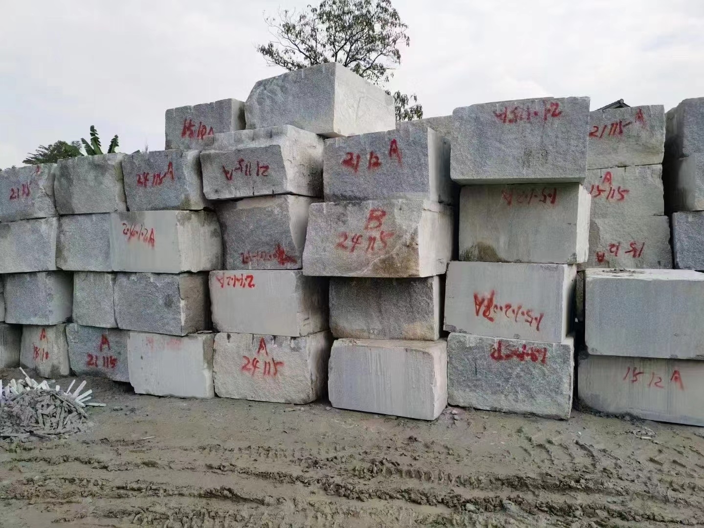 芝麻灰花崗巖生產廠家批發(圖2)