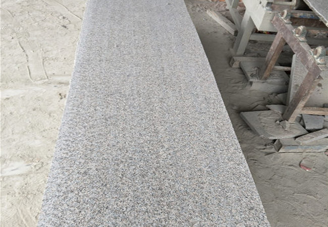 光面芝麻灰花崗巖線(xiàn)條(圖3)