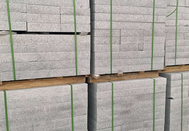 花崗巖路沿石 芝麻灰青石路側石 臨沭青路沿石