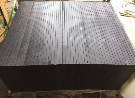 5cm荔枝面芝麻黑花崗巖價(jià)格多少錢(qián)