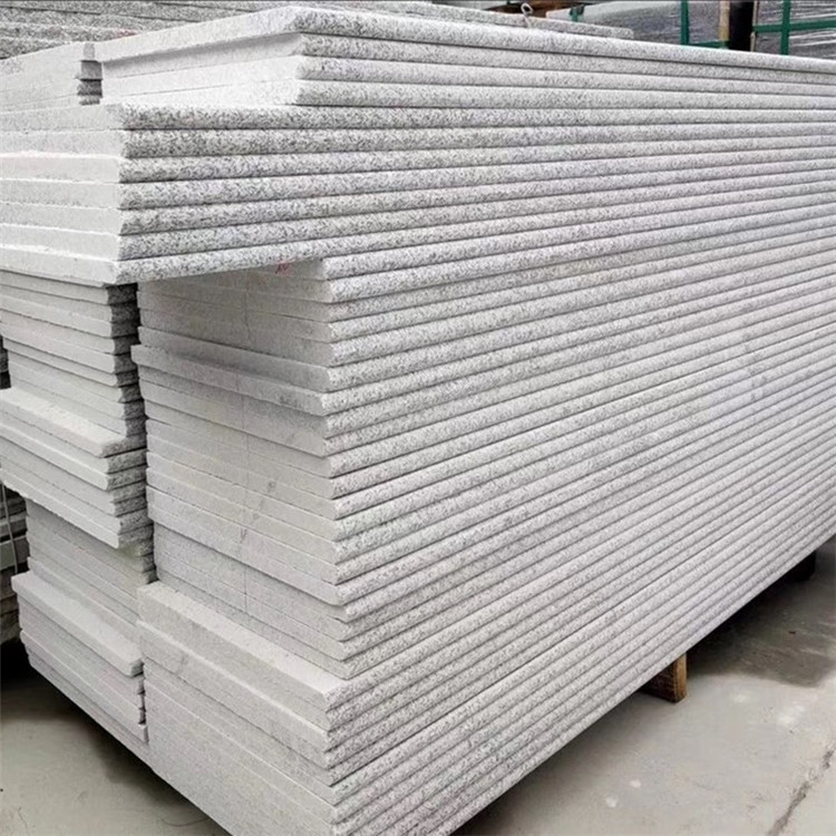 芝麻灰花崗巖相似的石材(圖1)