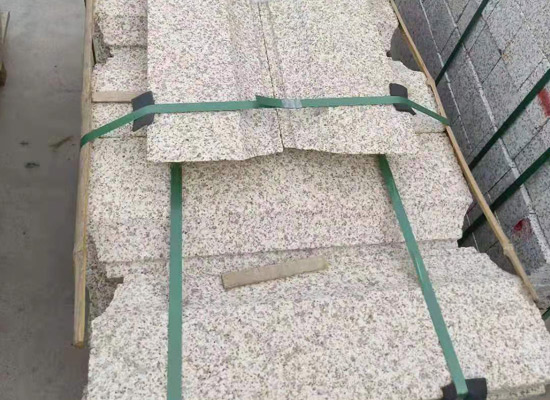 花園水景細節處理中石材規格統一性與燈光線槽連續性配合(圖2)