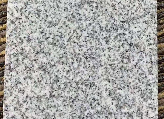 小院石材地面鋪裝中墊層坡度設置與地鋪石尺寸排布關(guān)系(圖5)