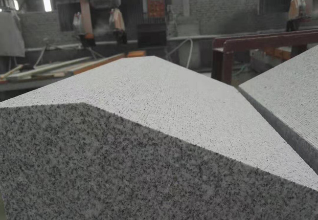 花崗巖大理石桌椅吧臺(tái)設(shè)計(jì)注意事項(xiàng)及日常保養(yǎng)