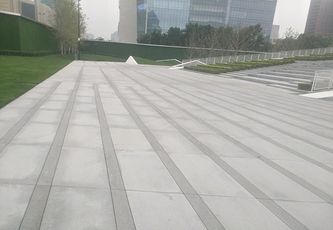 芝麻灰石材鋪廣場用什么規(guī)格？(圖2)