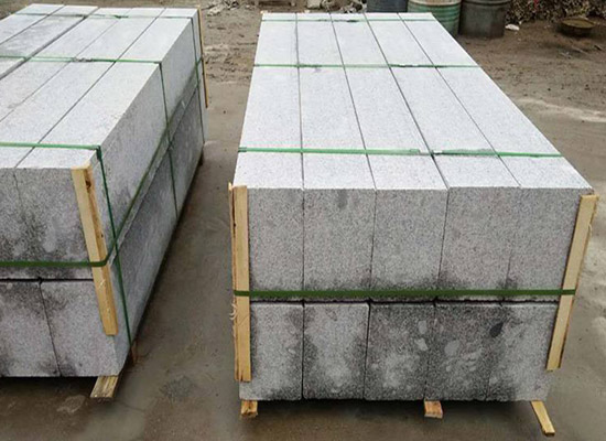 石材建筑外墻干掛施工中密封膠選用與打膠技巧