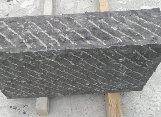 石材芝麻白石材生產(chǎn)廠家批發(fā)