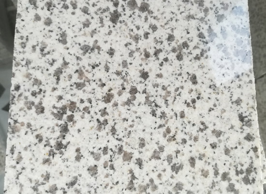 荔枝面芝麻白石材哪家好？