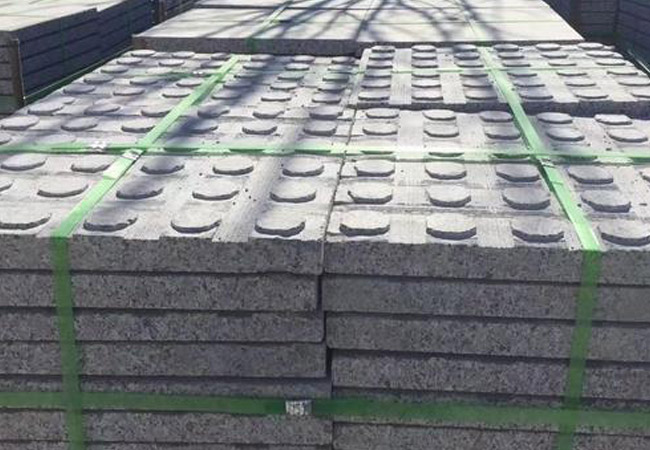 芝麻黑拉絲板價格行情多少