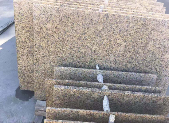 芝麻灰花崗巖批發(fā)廠家價(jià)格多少錢(圖1)