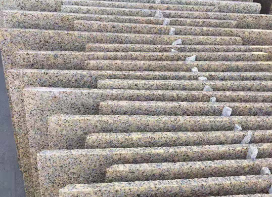 章丘黑花崗巖廠家能做地鋪石嗎？(圖2)