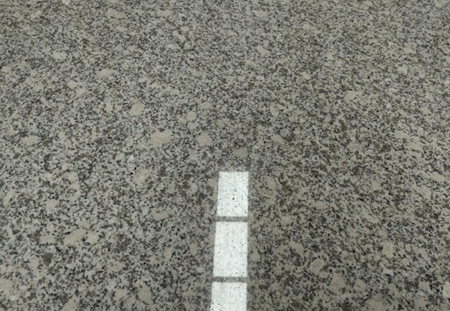 芝麻黑花崗巖路牙石尺寸與外墻干掛石材選用(圖3)