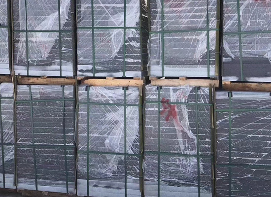 水泥路沿石和天然花崗巖石材路沿石價(jià)格工藝對(duì)比