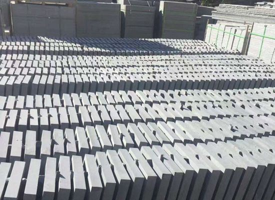 石材雕刻毛坯加工中花崗巖崩邊常見位置