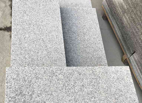 芝麻灰石材產地